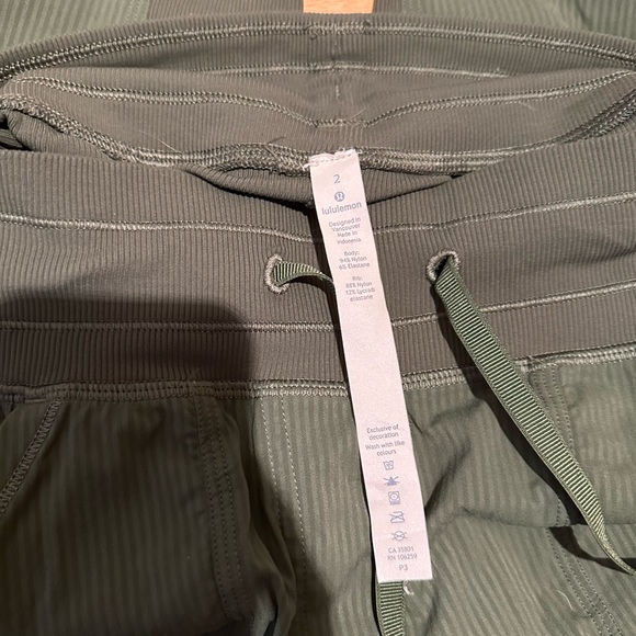 Lululemon Joggers - Picture 6 of 6